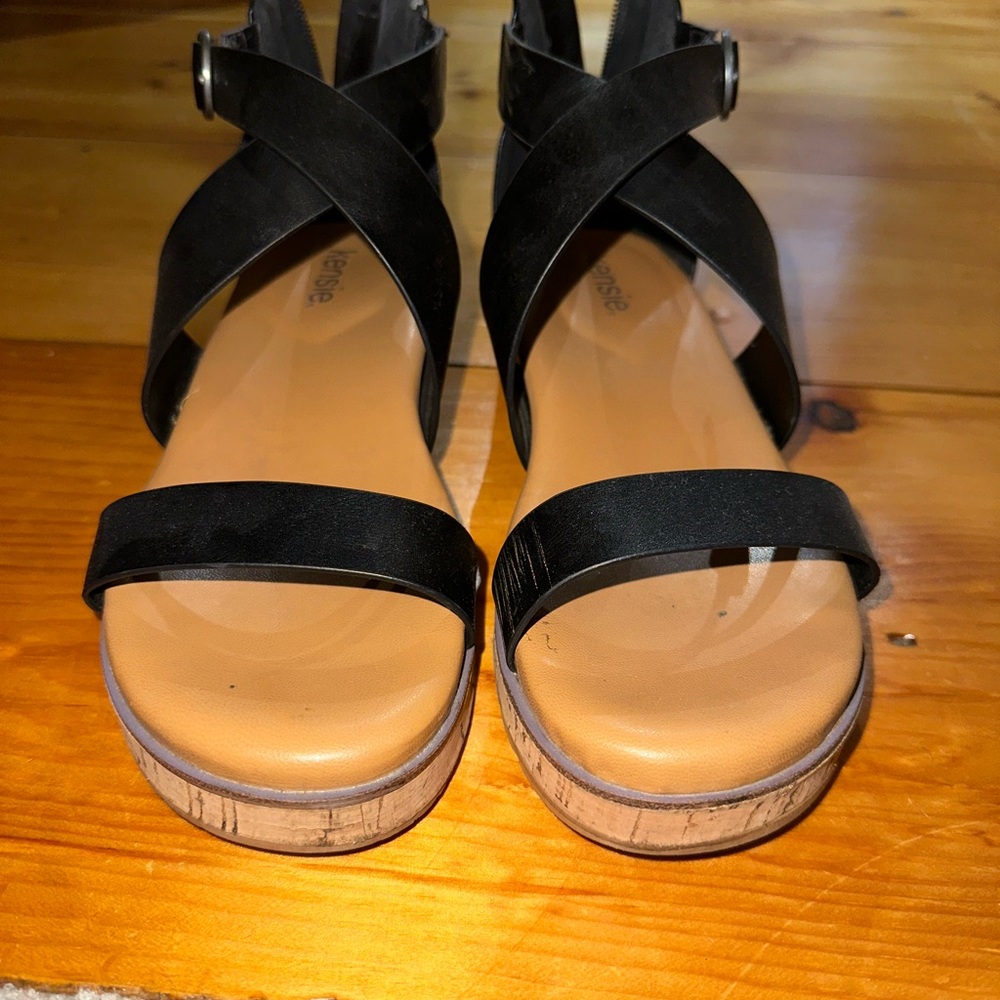 Kensie Black Sandals with Crisscross Straps and Flat Sole